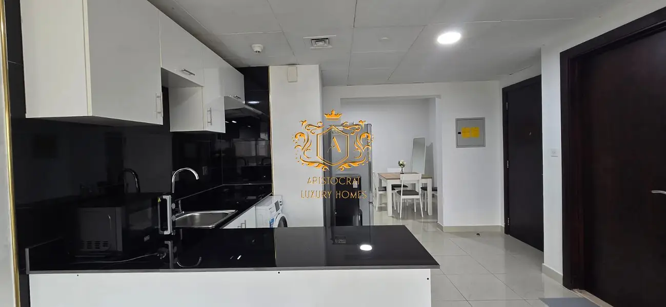 Central Prime Location I Newly Furnished 1BR Plus Quest-Room I 1 Parking
