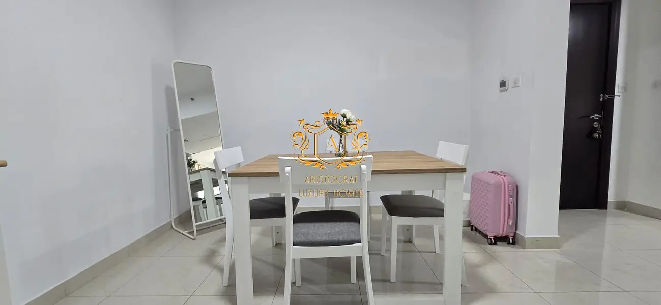 Central Prime Location I Newly Furnished 1BR Plus Quest-Room I 1 Parking