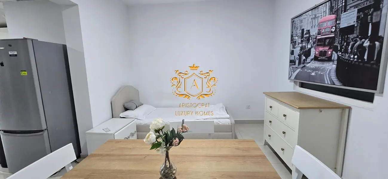 Central Prime Location I Newly Furnished 1BR Plus Quest-Room I 1 Parking
