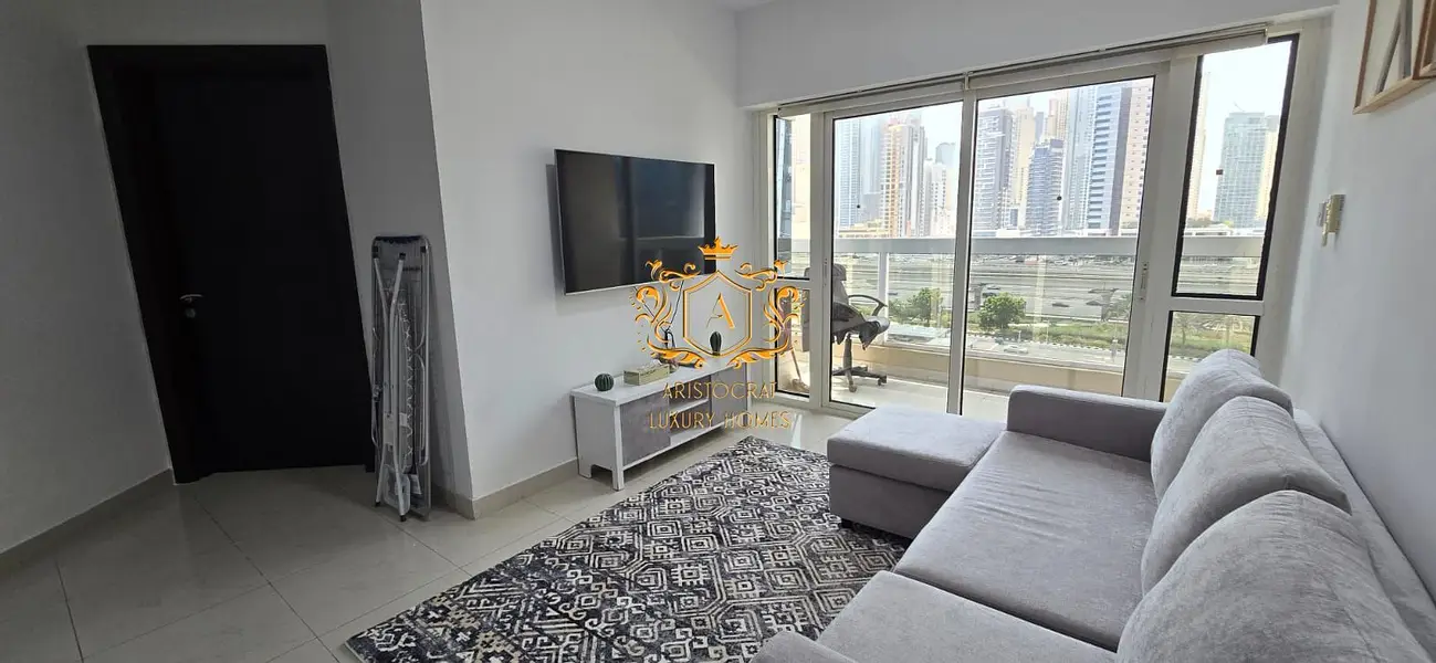 Central Prime Location I Newly Furnished 1BR Plus Quest-Room I 1 Parking