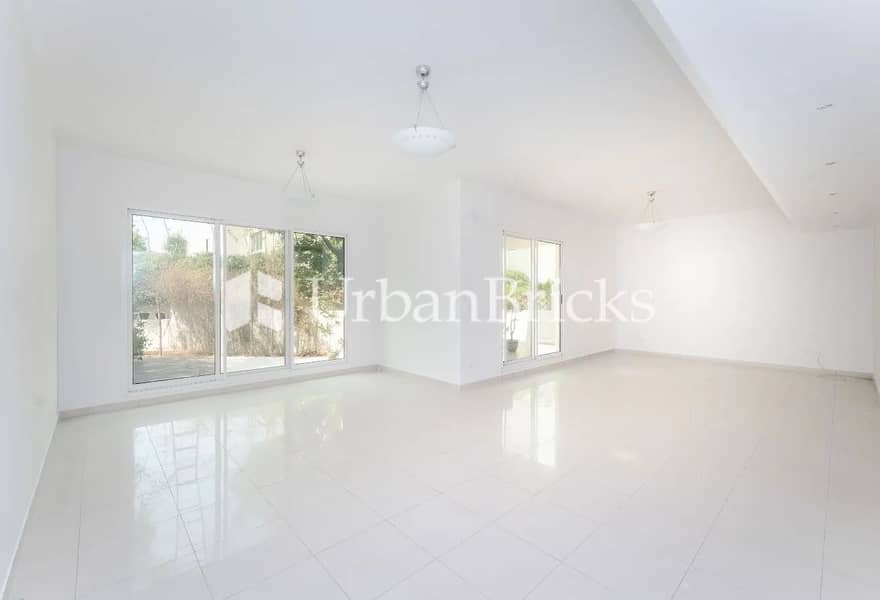 Villa in Umm Suqeim,Umm Suqeim 2, 3 slaapkamers, 419999 AED - 16867913 Villa in Umm Suqeim,Umm Suqeim 2, 3 slaapkamers, 419999 AED - 16867913