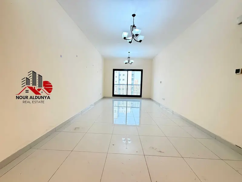 FRONT OF METRO SUPER LUXURY 3BHK WITH MAID ROOM OPEN VIEW BALCONY ONLY FOR FAMILY!!
