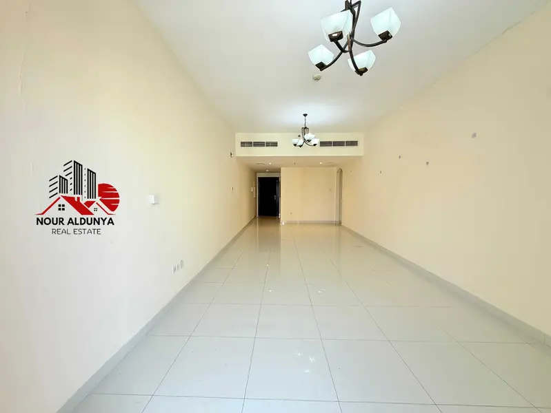 FRONT OF METRO SUPER LUXURY 3BHK WITH MAID ROOM OPEN VIEW BALCONY ONLY FOR FAMILY!!