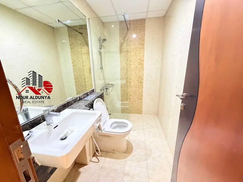 FRONT OF METRO SUPER LUXURY 3BHK WITH MAID ROOM OPEN VIEW BALCONY ONLY FOR FAMILY!!