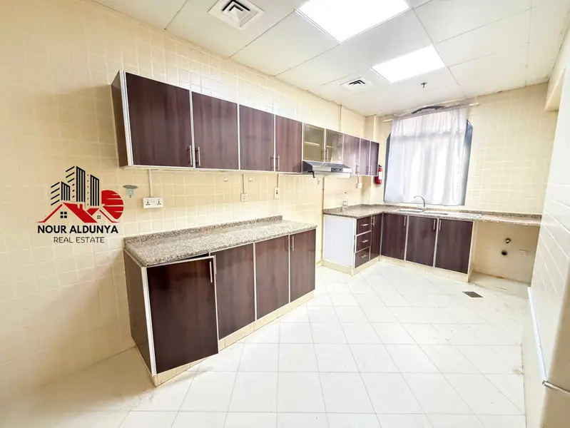 FRONT OF METRO SUPER LUXURY 3BHK WITH MAID ROOM OPEN VIEW BALCONY ONLY FOR FAMILY!!