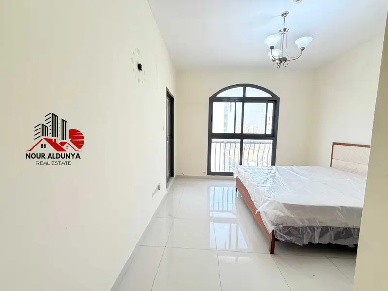 FRONT OF METRO SUPER LUXURY 3BHK WITH MAID ROOM OPEN VIEW BALCONY ONLY FOR FAMILY!!