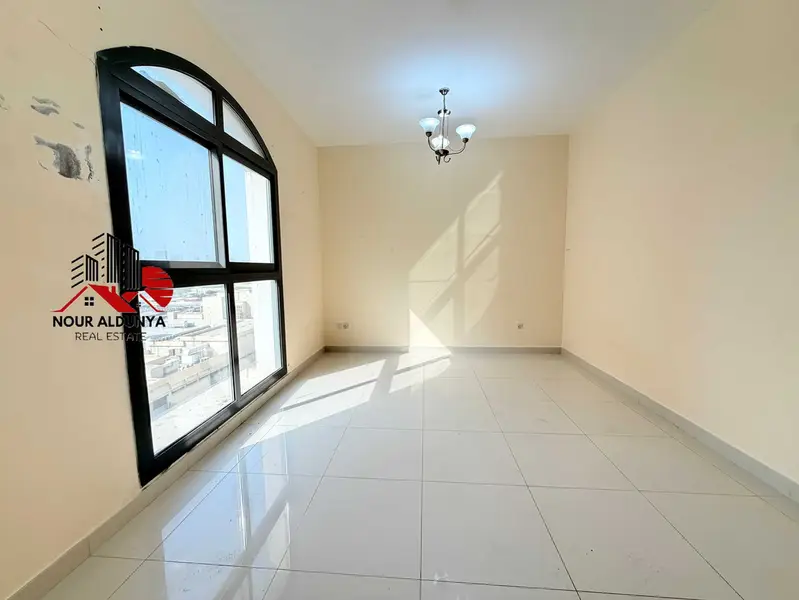 FRONT OF METRO SUPER LUXURY 3BHK WITH MAID ROOM OPEN VIEW BALCONY ONLY FOR FAMILY!!