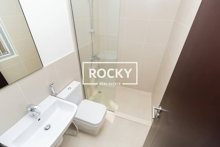 12 Rocky Real Estate - Te-com - API Tower - Apartment (4 of 22). JPG