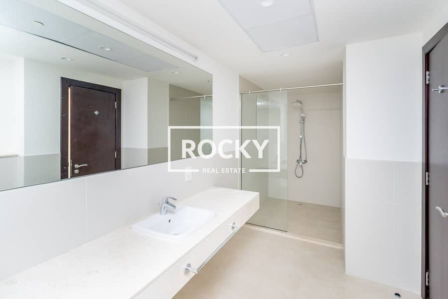 16 Rocky Real Estate - Te-com - API Tower - Apartment (21 of 22). JPG