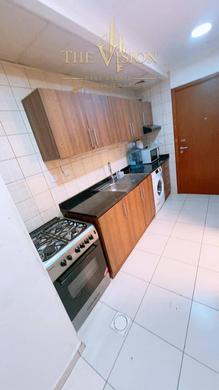 11 49402ebd-5ebe-4b3b-8ec3-8baeb3e614c1. jpg