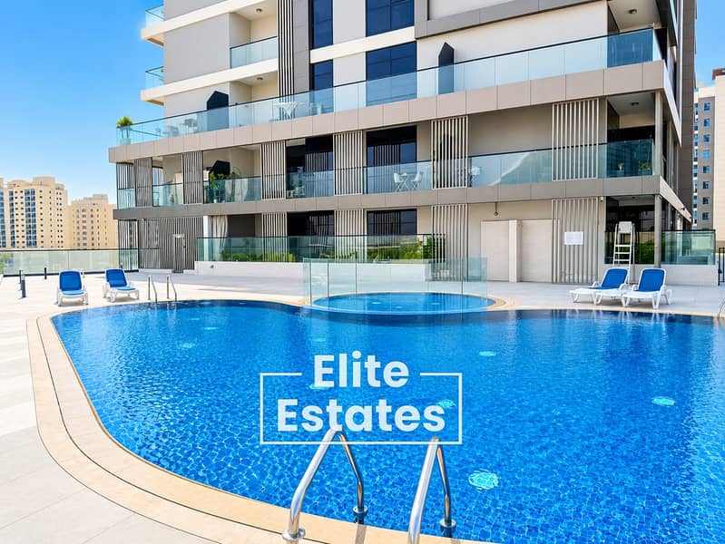 13 Luxury Rooftop Pool Terrace. png