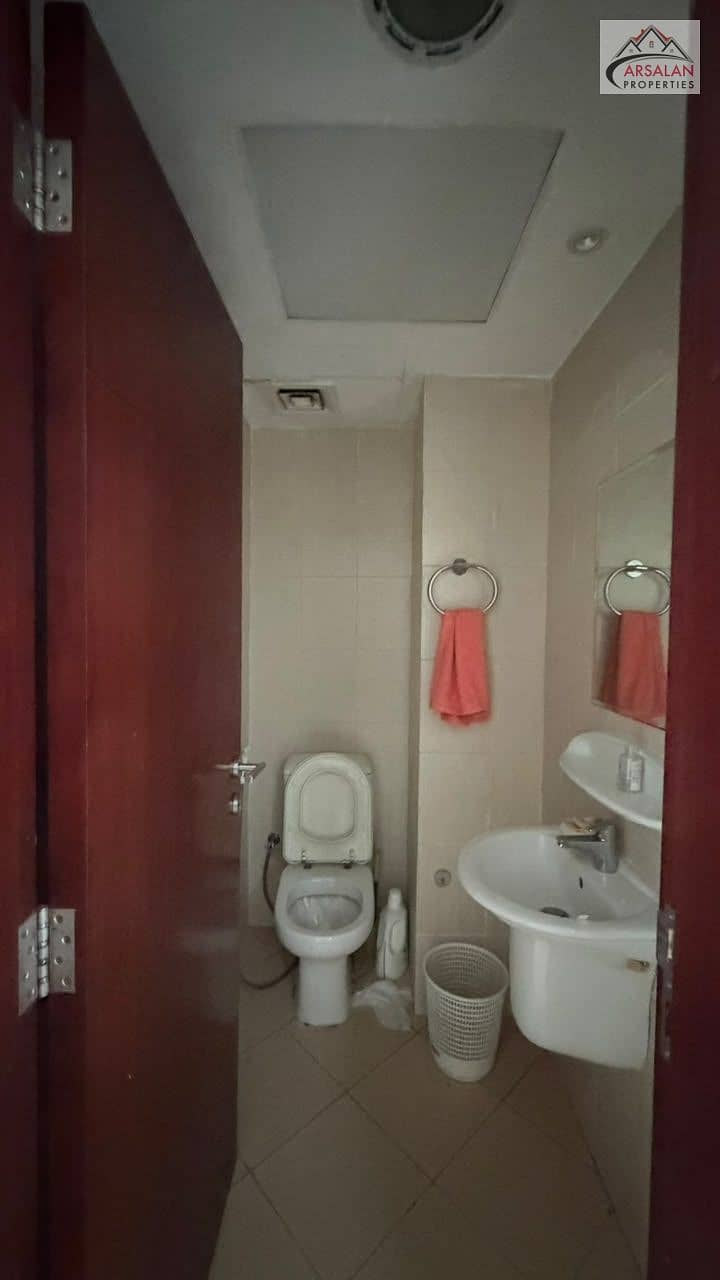 8 aeaab818-6904-4645-bd9f-2c7b733d2146. jpeg