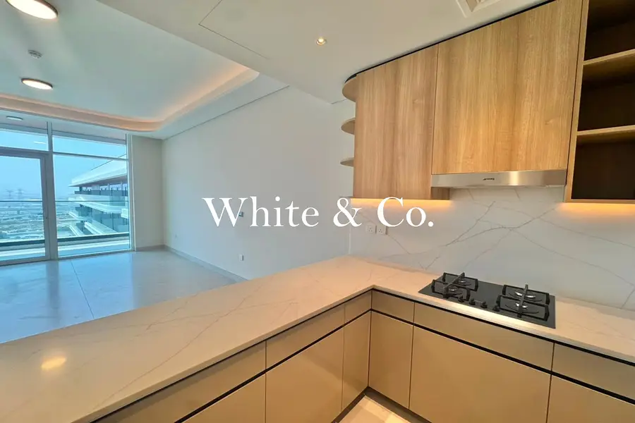 1 Bed Rare Layout | Best View | View Now