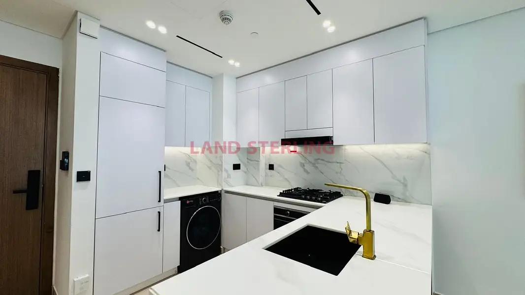 Brand New I Large Balcony I Vacant I 6 Cheques