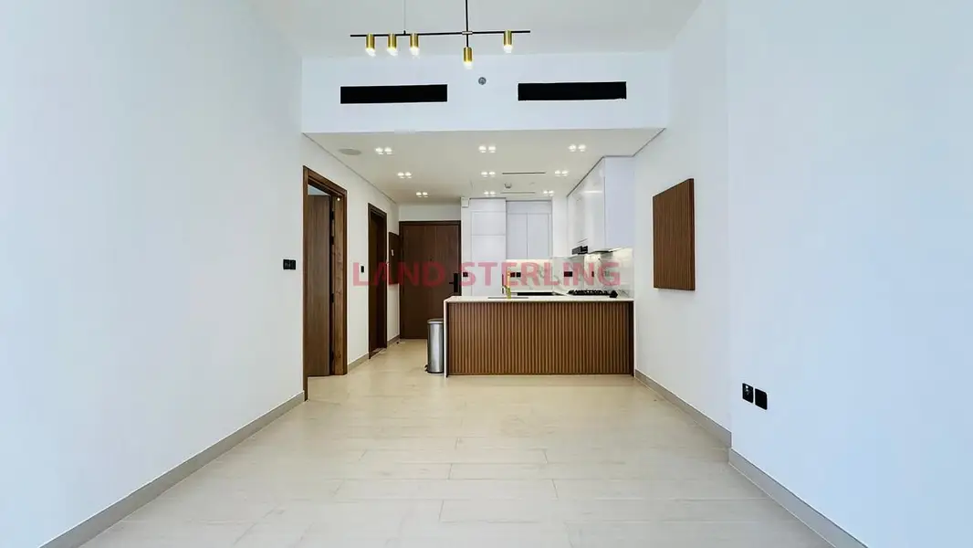 Brand New I Large Balcony I Vacant I 6 Cheques