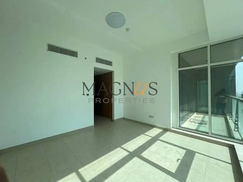 UPGRADED | HIGH FLOOR | VASTU COMPLIANT | LAKE VIEW
