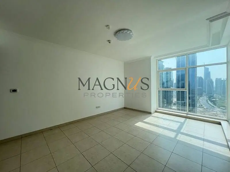 UPGRADED | HIGH FLOOR | VASTU COMPLIANT | LAKE VIEW