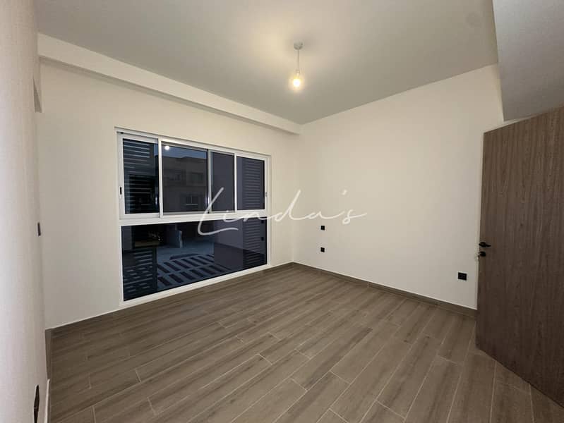 27 images image img