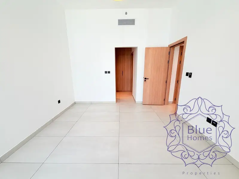STUNNING 2BR WITH MODERN AMENITIES CLOSE TO MIRACLE GARDENS
