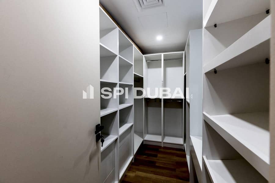 31 25_Lamtara_1_Dressing_Room_Alternate. jpg