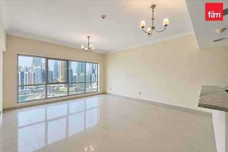 2 Bedroom Flat for Rent in Business Bay, Dubai - Canal View | High Floor | With Kitchen Appliances 2 Bedroom Flat for Rent in Business Bay, Dubai - Canal View | High Floor | With Kitchen Appliances