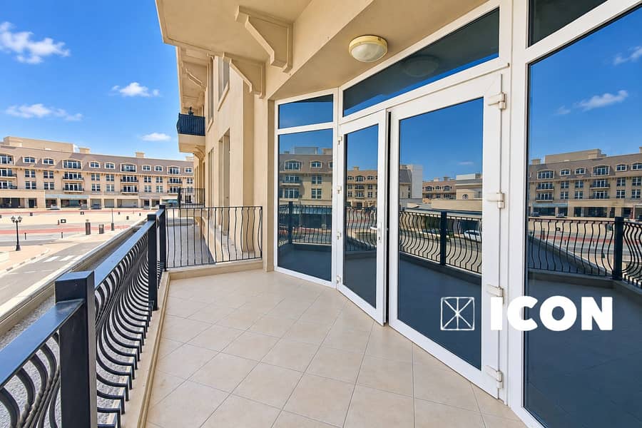 10 Polished Dubai Balcony Exterior (1). png