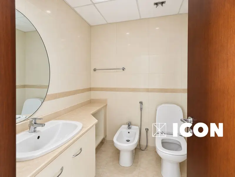 Bright 2BR Apartment | Huge Layout | Ready To move in | Pool Access