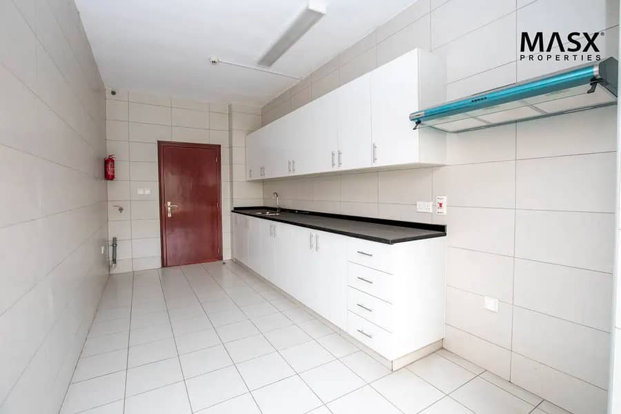 5 860620414-1066x800. webp