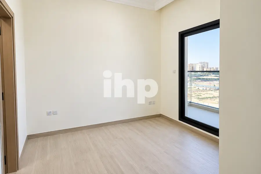 Exclusive | Corporate-Tenanted Building | Liwan 2