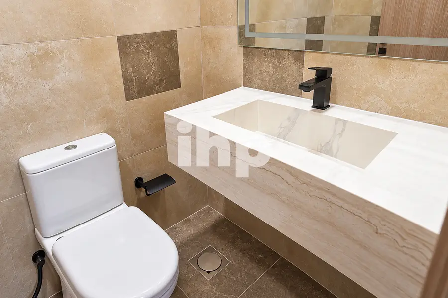 Exclusive | Corporate-Tenanted Building | Liwan 2