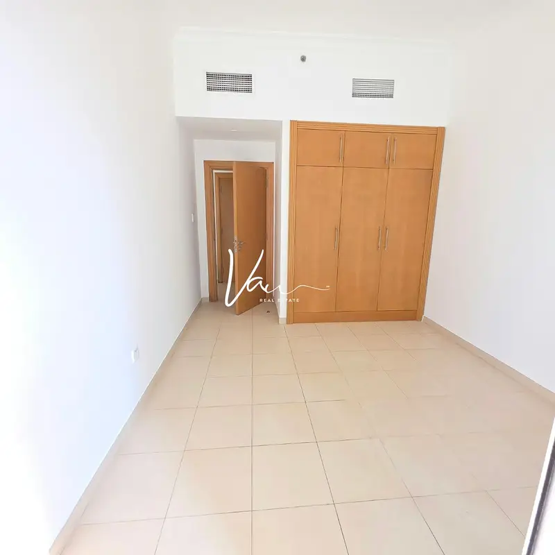 Unfurnished | Burj Khalifa & Canal View | Good ROI