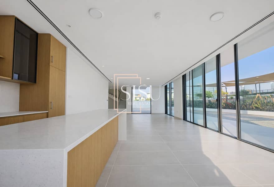 6 Image 10. jpg