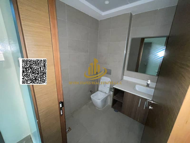 11 6600bb37-585d-4856-b5c7-b69be61fadfc. jpg