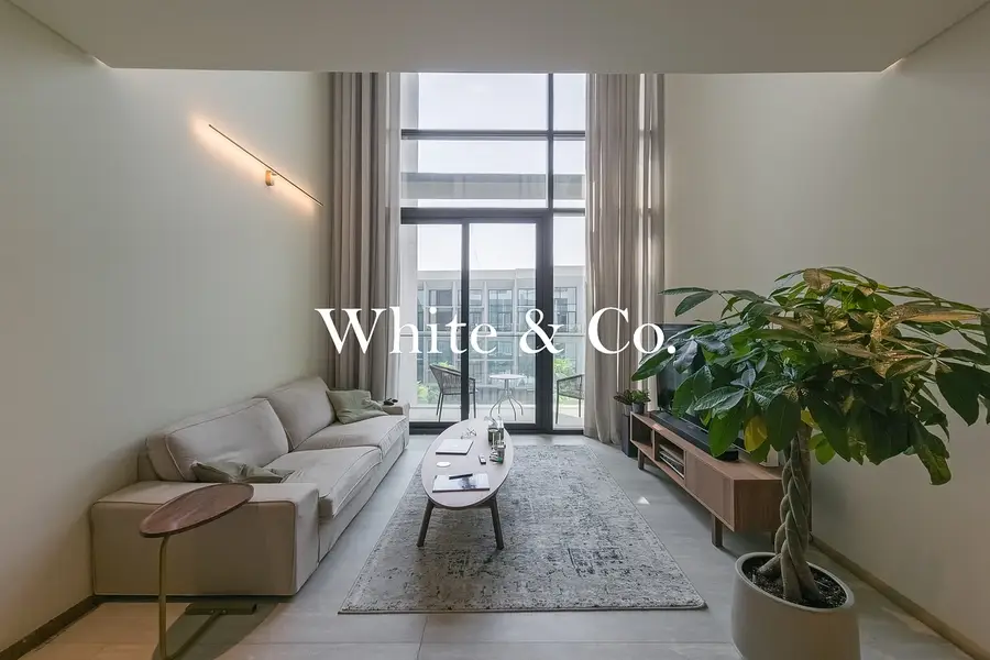 Best View | Top Floor | Motivated Seller