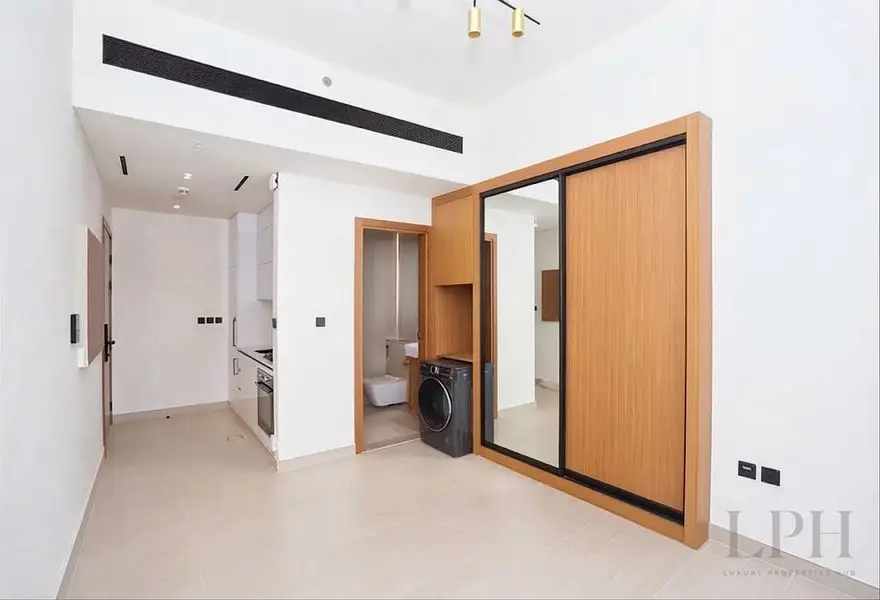 Prime Location | Park View | Modern