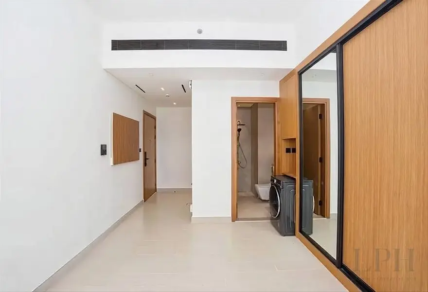 Prime Location | Park View | Modern