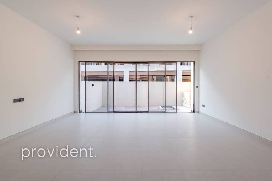 Brand New | Lagoon Close | Mid-Corner Unit Brand New | Lagoon Close | Mid-Corner Unit