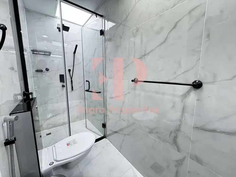 Vacant| Upgraded| Basement G+2| Gated Community