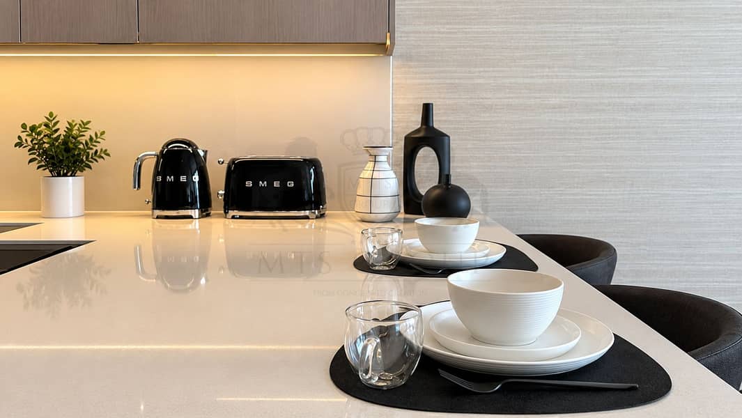 9 Minimalist Scandinavian Kitchen Breakfast Setting. png