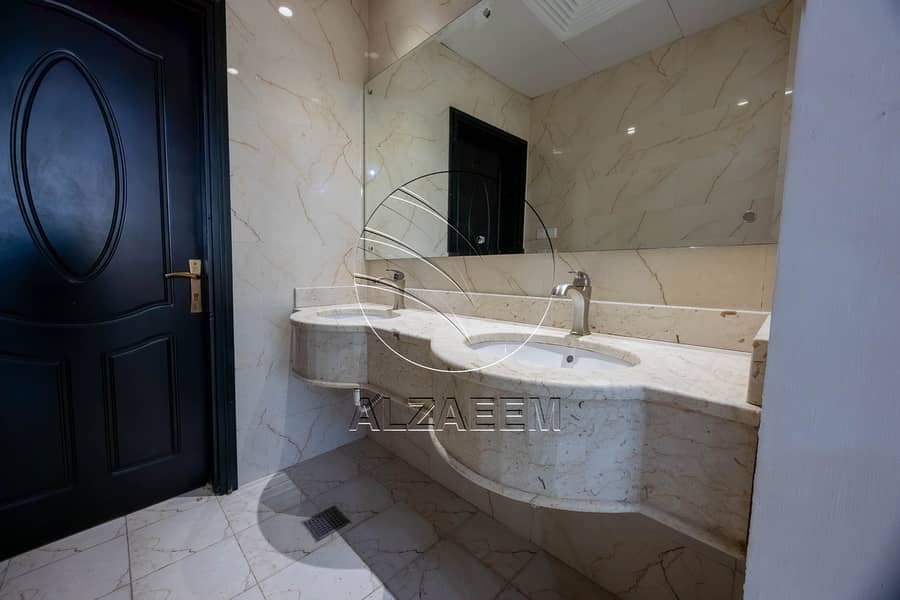 13 021A2332-HDR. jpg