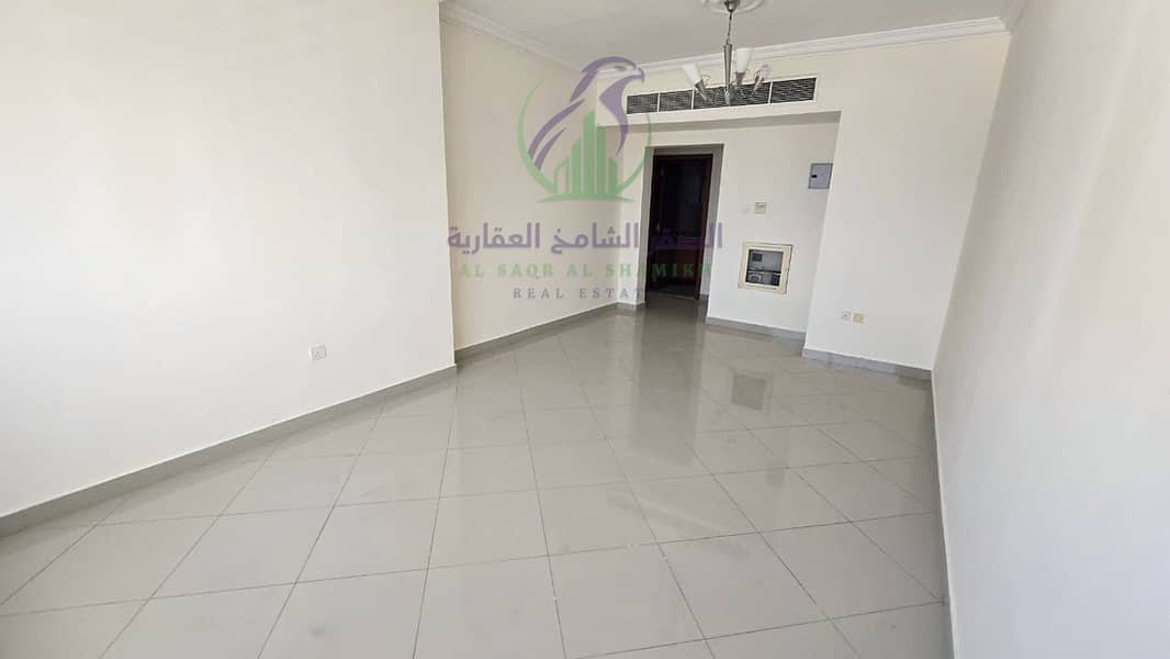 14 apartment-for-rent-3-bedroom-almmzr-alsharqh-living-room-21. jpg