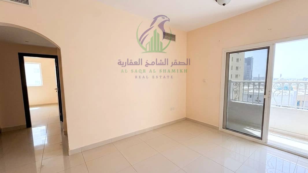 8 apartment-for-rent-2-bedroom-altaawn-alsharqh-living-room-04. jpg