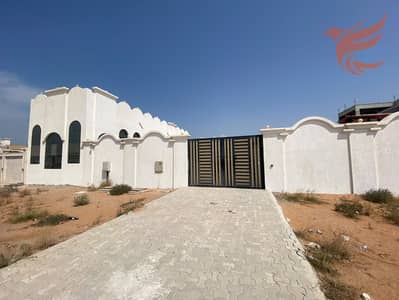 2 Bedroom Villa for Rent in Al Refaa, Ras Al Khaimah - WhatsApp Image 2026-10-15 at 4.20. 26 PM. jpeg 2 Bedroom Villa for Rent in Al Refaa, Ras Al Khaimah - WhatsApp Image 2026-10-15 at 4.20. 26 PM. jpeg