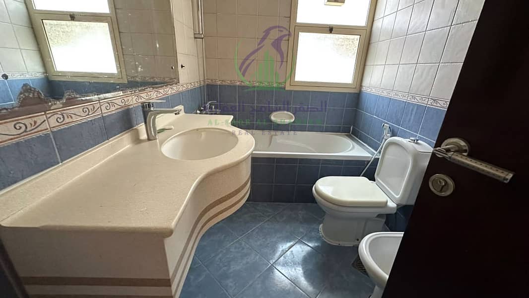 16 apartment-for-rent-3-bedroom-altaawn-alsharqh-bathroom-17. jpg