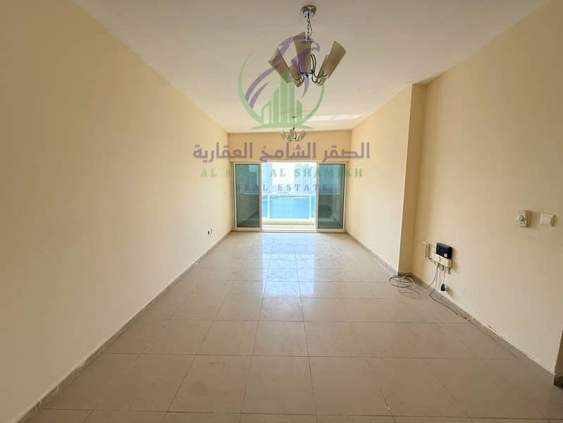 2 apartment-for-rent-3-bedroom-altaawn-alsharqh-living-room-01. jpg