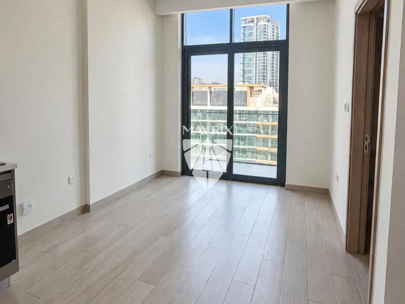 Stunning Blvd View| Prime Location | Ready To Move