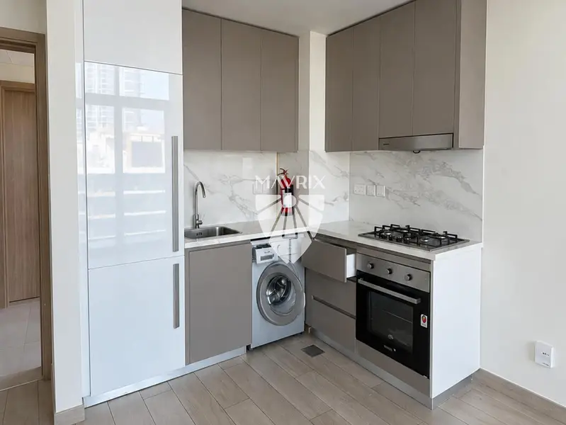 Stunning Blvd View| Prime Location | Ready To Move