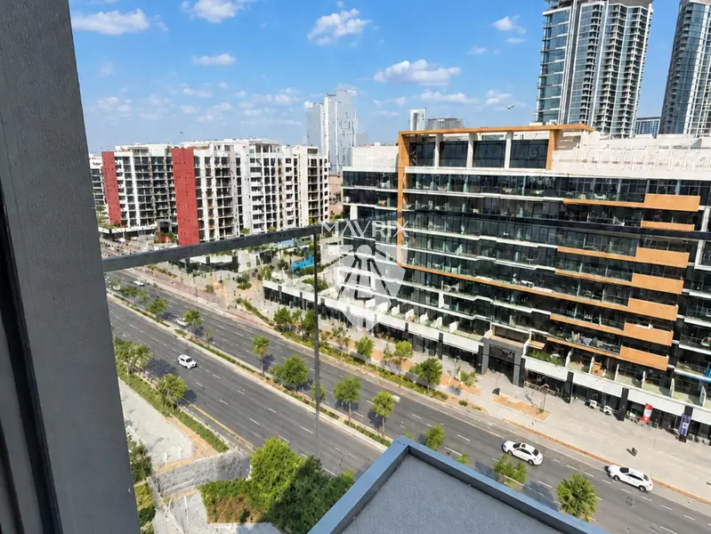 Stunning Blvd View| Prime Location | Ready To Move