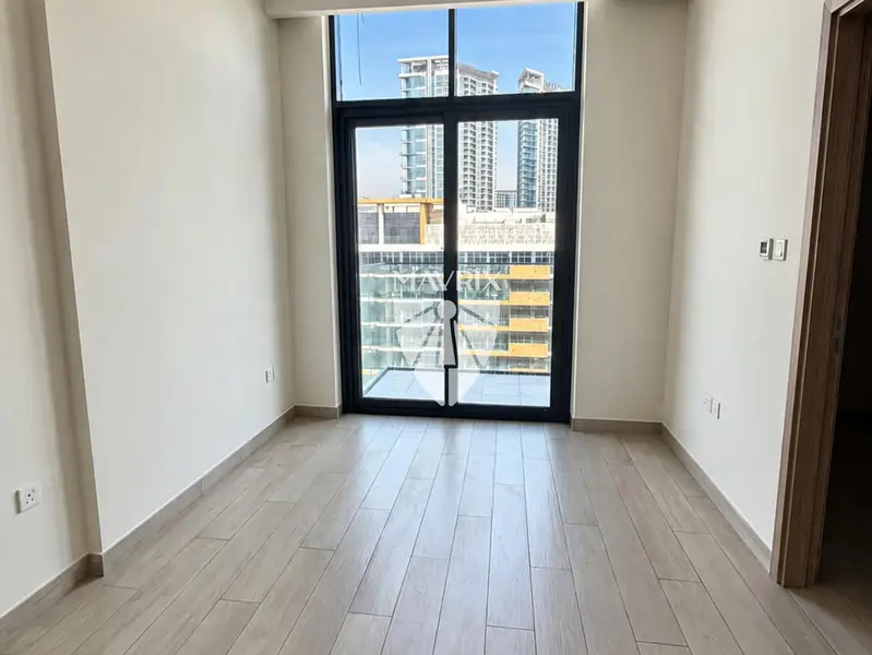 Stunning Blvd View| Prime Location | Ready To Move
