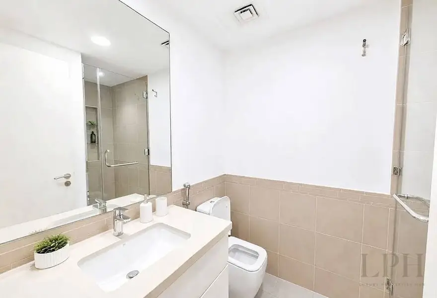 Vacant now | Sunrise views | Great location
